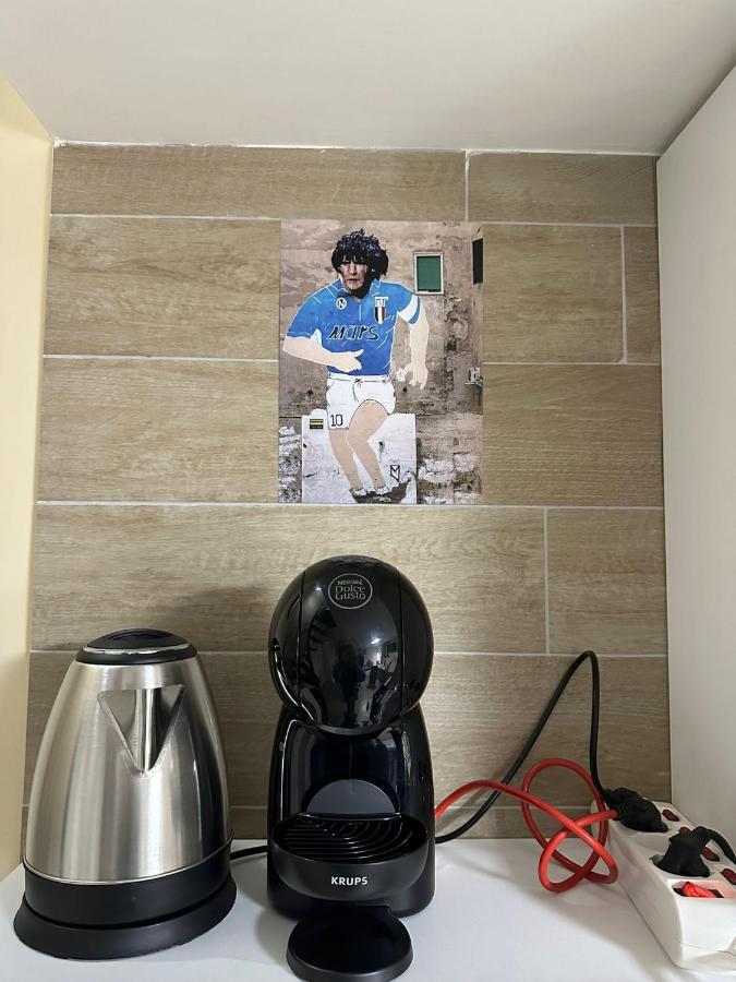 Napoli Centro - La Casa Di Sasa Bed & Breakfast ภายนอก รูปภาพ