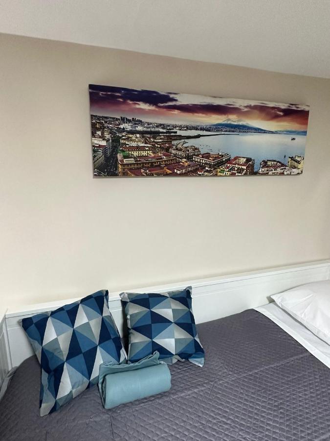 Napoli Centro - La Casa Di Sasa Bed & Breakfast ภายนอก รูปภาพ